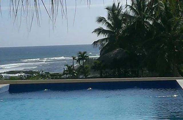 Hotel El Quemaito Barahona pool view sea